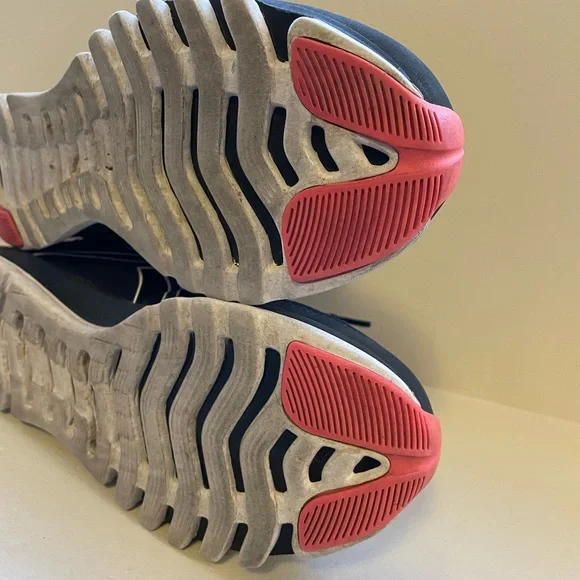 Reebok Runners - Picture 3 of 12